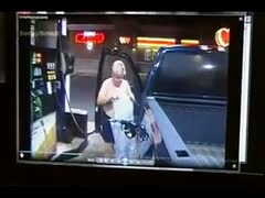 Flashing at the truckstop